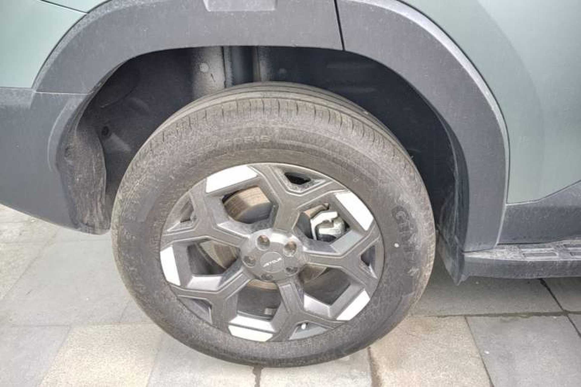 Used JETOUR Freelander 2025 2.0TD Automatic XWD Conqueror Right Rear Wheel Hub