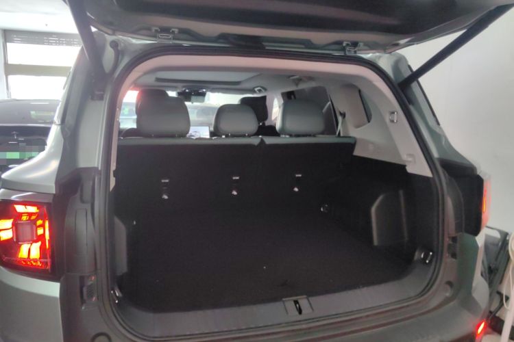 Used JETOUR Freelander 2025 2.0TD Automatic All-Terrain Trunk