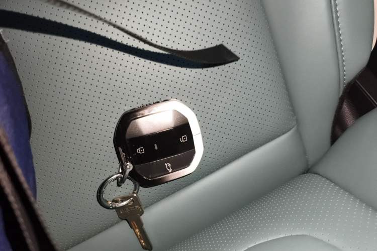 Used JETOUR Freelander 2025 2.0TD Automatic XWD Conqueror Vehicle Key