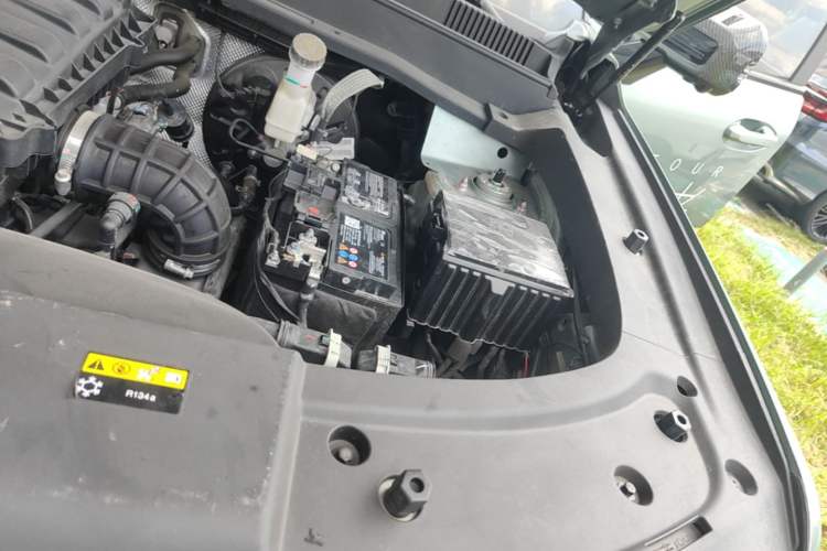Used JETOUR Freelander 2025 2.0TD Automatic XWD Conqueror Engine Bay Left