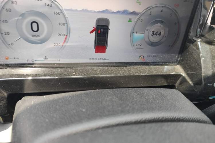 Used JETOUR Freelander 2025 2.0TD Automatic XWD Conqueror Odometer Close Up