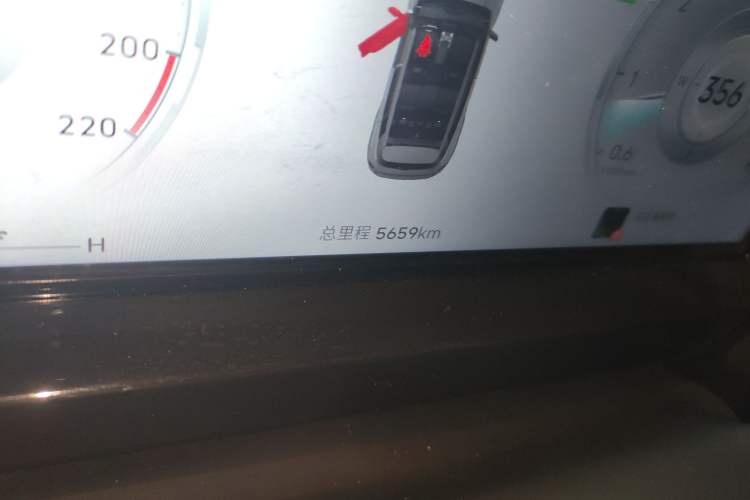 Used JETOUR Freelander 2025 1.5TD DCT Star & Moon Goddess Odometer Close Up