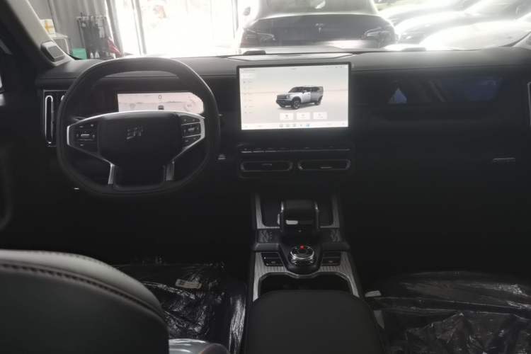Used JETOUR Freelander 2025 1.5TD DCT Explore Center Console