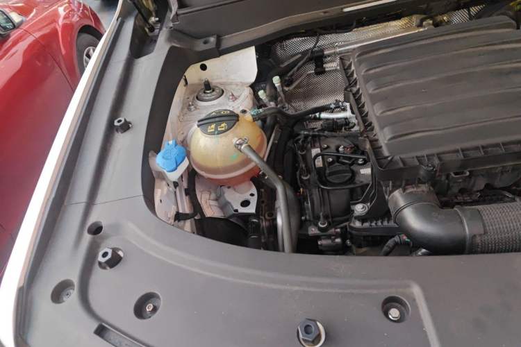 Used JETOUR Freelander 2025 2.0TD Automatic XWD Conqueror Engine Bay Right