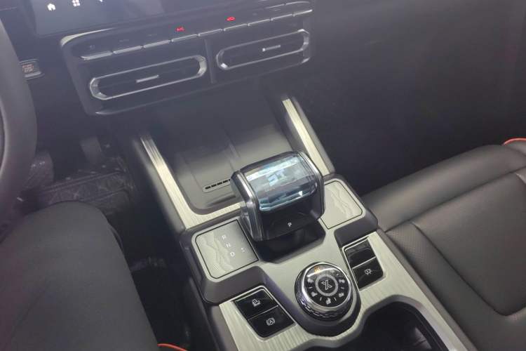Used JETOUR Freelander 2025 2.0TD Automatic XWD Conqueror Gear Lever