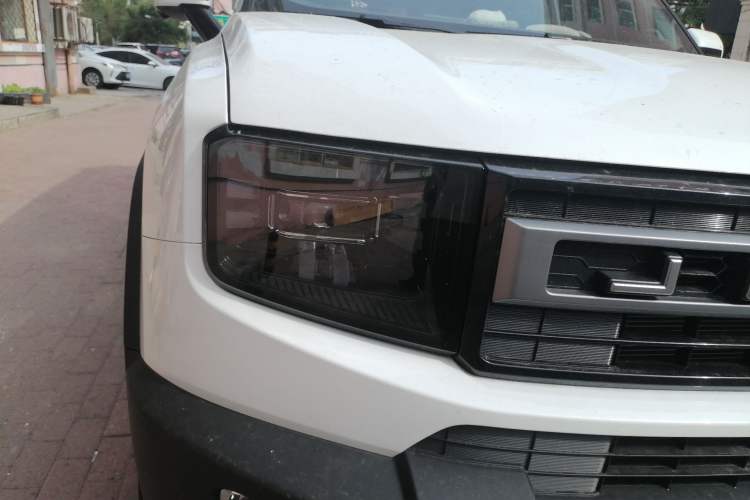 Used JETOUR Freelander 2025 1.5TD DCT Discovery Right Front Headlight