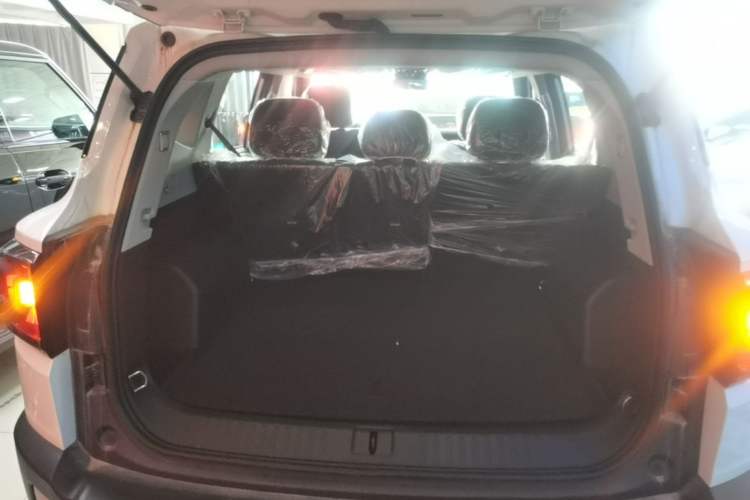 Used JETOUR Freelander 2025 1.5TD DCT Explore Trunk