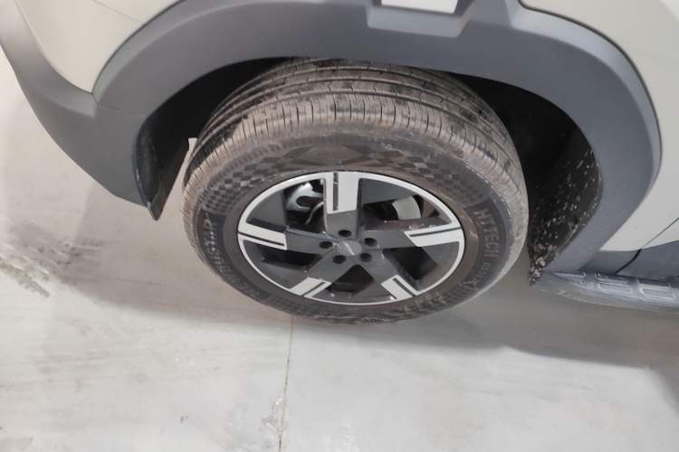 Used JETOUR Freelander 2025 1.5TD DCT Discovery Left Front Wheel Hub