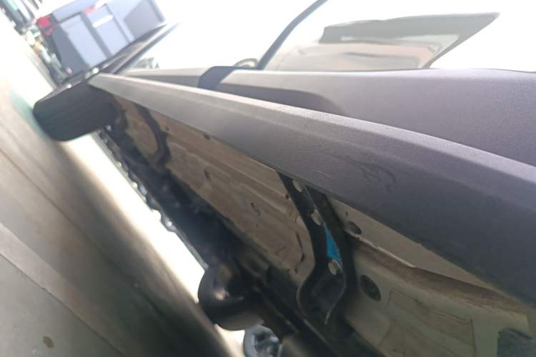 Used JETOUR Freelander 2025 1.5TD DCT Explore Left Side Sill