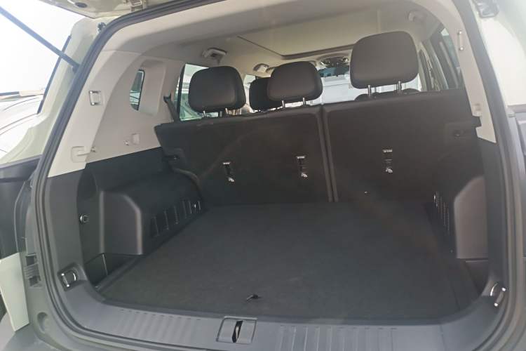 Used JETOUR Freelander 2025 1.5TD DCT Explore Trunk