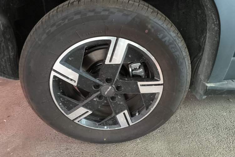 Used JETOUR Freelander 2026 Model 1.5TD DCT Black Warrior Explore Right Rear Wheel Hub