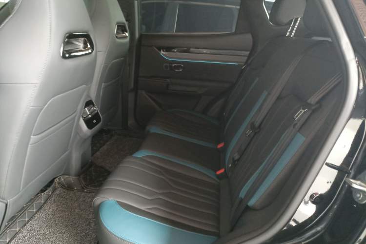 Used JETOUR Shanhai L6 2024 1.5TD DHT MAX Interior 4