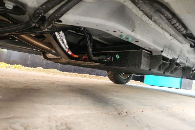 Used JETOUR Shanhai L6 2024 1.5TD DHT MAX Chassis Front Left