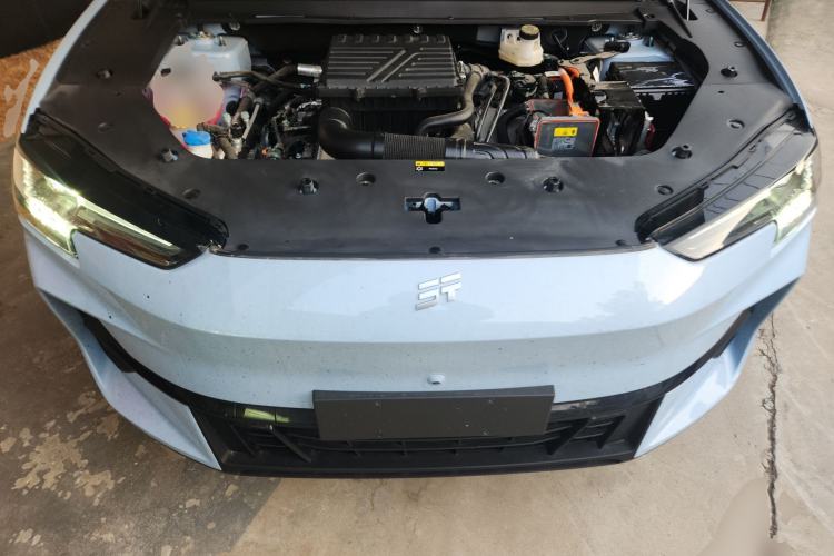 Used JETOUR Shanhai L6 2024 1.5TD DHT MAX Engine Bay