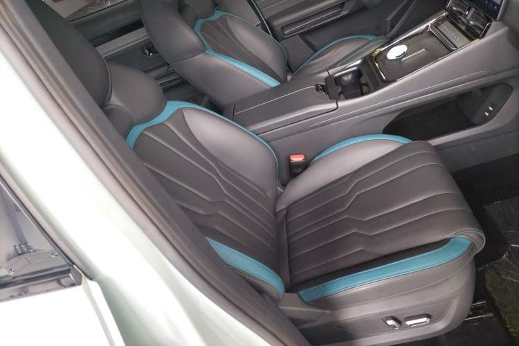 Used JETOUR Shanhai L6 2024 1.5TD DHT ULTRA Right Front Seat