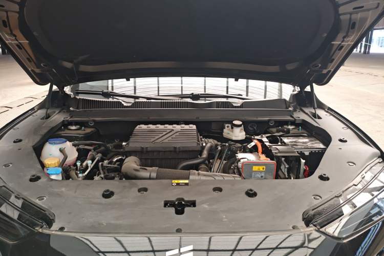 Used JETOUR Shanhai L6 2024 1.5TD DHT ULTRA Engine Bay