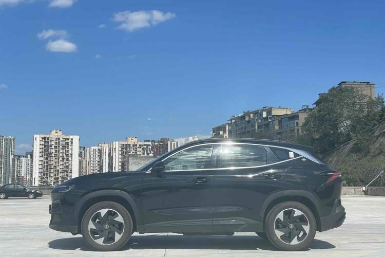 Used JETOUR Shanhai L6 2024 1.5TD DHT ULTRA Exterior 1