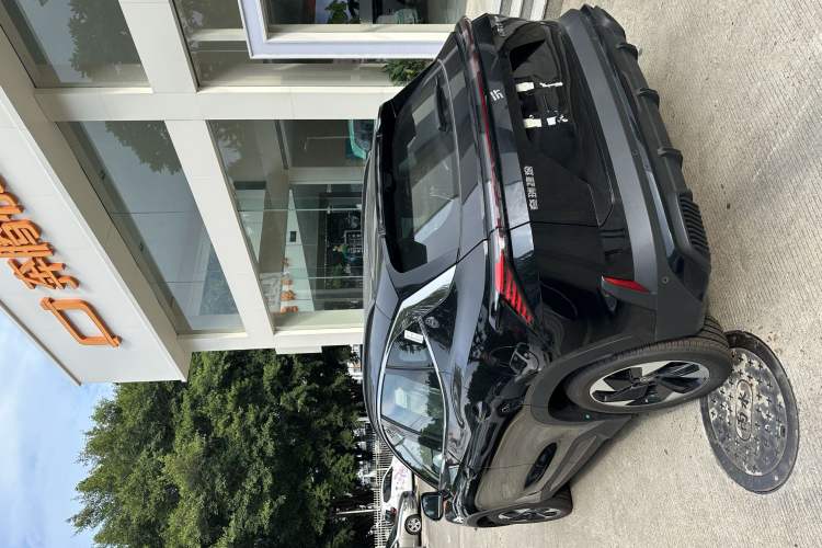 Used JETOUR Shanhai L6 2024 1.5TD DHT ULTRA Exterior 2