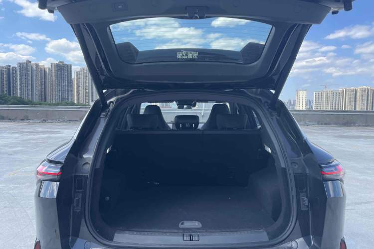 Used JETOUR Shanhai L6 2024 1.5TD DHT ULTRA Exterior 9