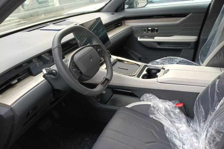 Used JETOUR Shanhai L6 2024 1.5TD DHT ULTRA Interior 10