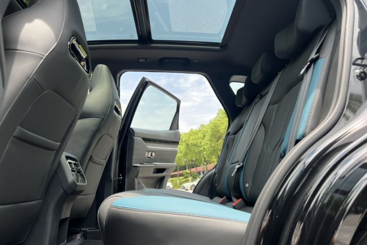 Used JETOUR Shanhai L6 2024 1.5TD DHT ULTRA Interior 3