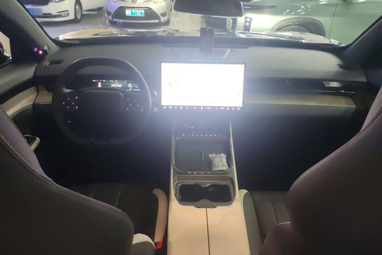 Used JETOUR Shanhai L6 2024 1.5TD DHT ULTRA Interior 3