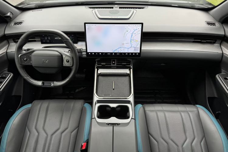 Used JETOUR Shanhai L6 2024 1.5TD DHT ULTRA Interior 5