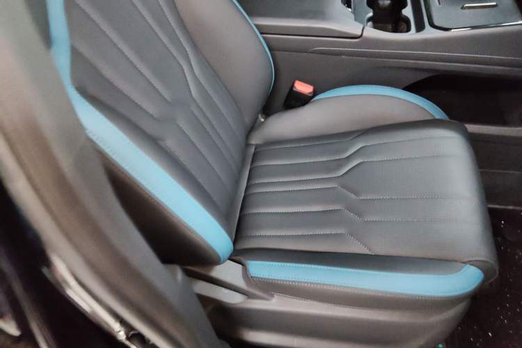 Used JETOUR Shanhai L6 2024 1.5TD DHT MAX Right Front Seat