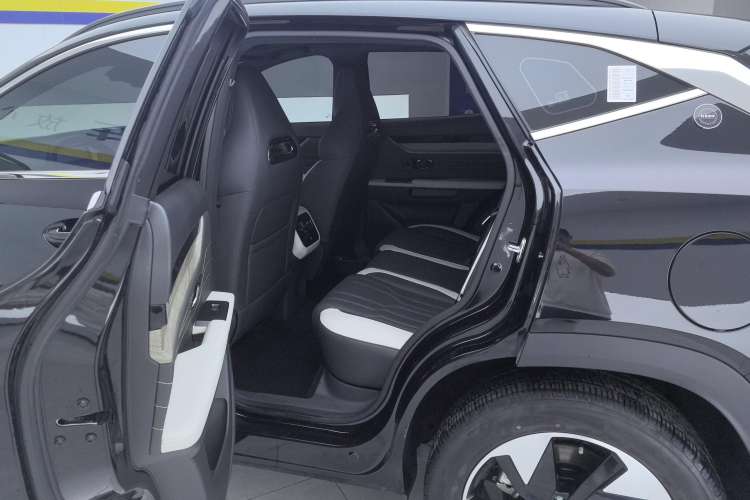 Used JETOUR Shanhai L6 2024 1.5TD DHT ULTRA Right Rear Seat