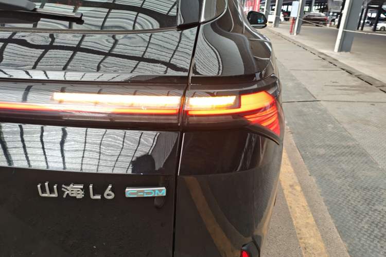 Used JETOUR Shanhai L6 2024 1.5TD DHT ULTRA Right Rear Taillight