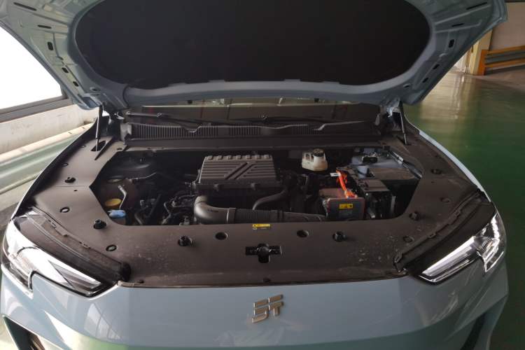 Used JETOUR Shanhai L6 2024 1.5TD DHT MAX Engine Bay