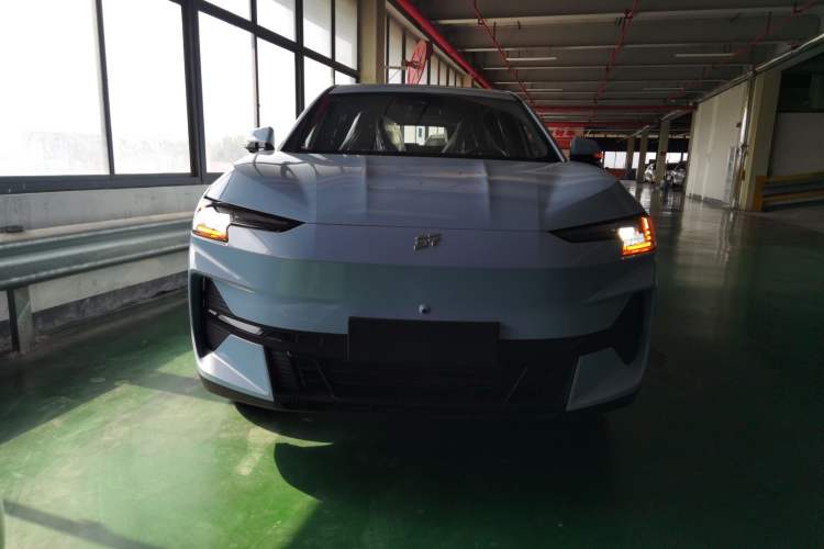 Used JETOUR Shanhai L6 2024 1.5TD DHT MAX Front