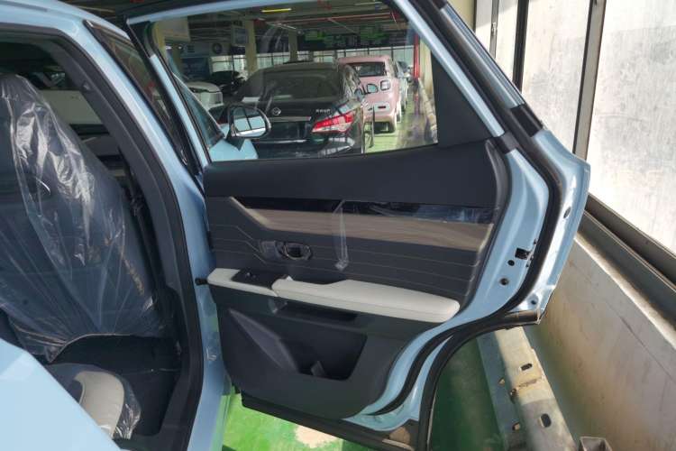 Used JETOUR Shanhai L6 2024 1.5TD DHT MAX Right Rear Door Interior