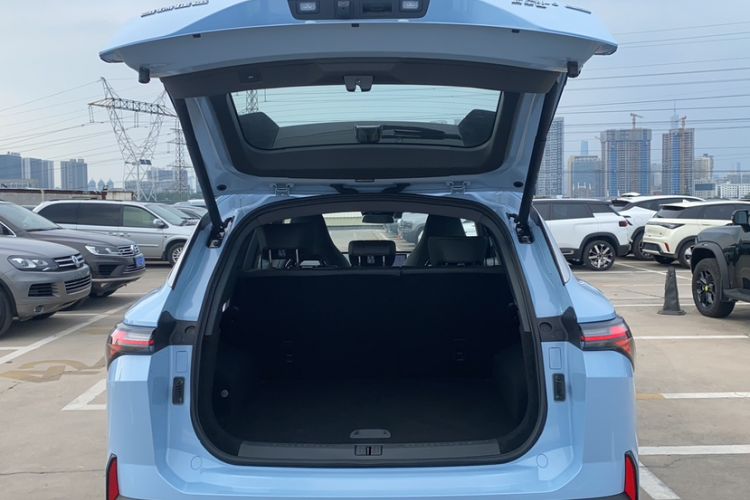Used JETOUR Shanhai L6 2024 1.5TD DHT ULTRA Trunk