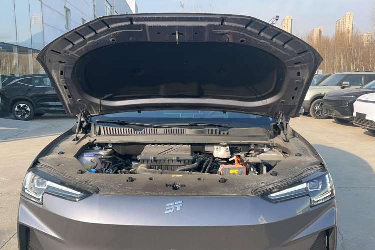 Used JETOUR Shanhai L6 2024 1.5TD DHT ULTRA Engine Bay