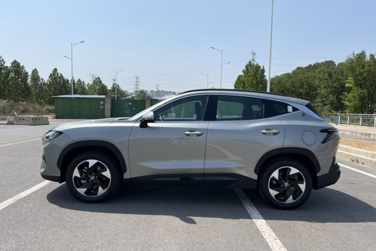 Used JETOUR Shanhai L6 2024 1.5TD DHT ULTRA Exterior 3