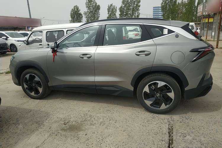 Used JETOUR Shanhai L6 2024 1.5TD DHT ULTRA Exterior 3