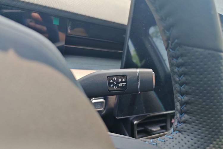 Used JETOUR Shanhai L6 2024 1.5TD DHT ULTRA Gear Lever