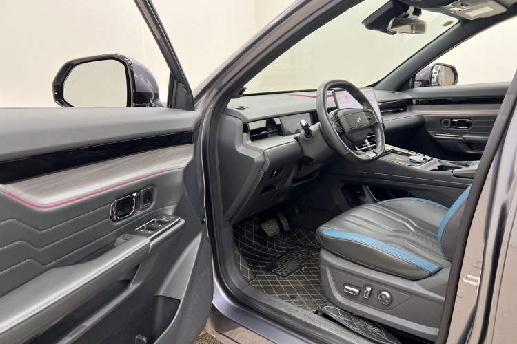 Used JETOUR Shanhai L6 2024 1.5TD DHT ULTRA Interior 2