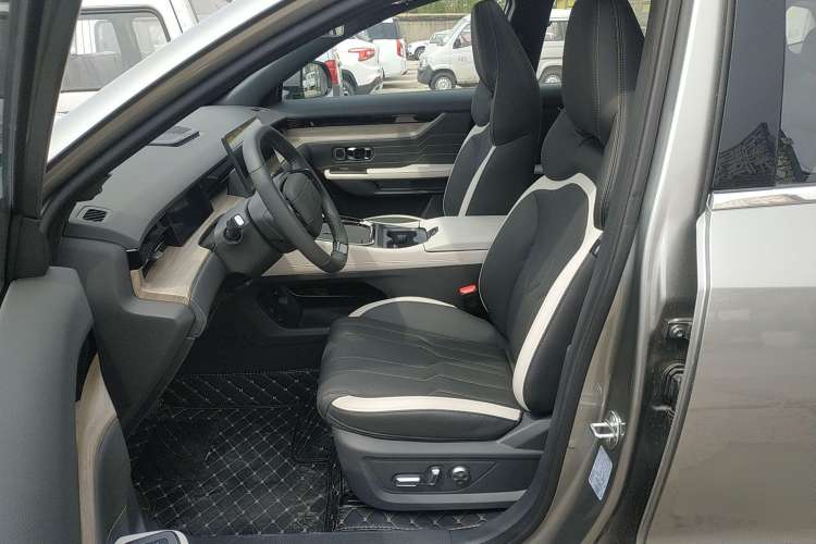 Used JETOUR Shanhai L6 2024 1.5TD DHT ULTRA Left Front Seat