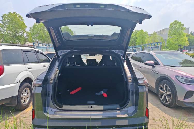 Used JETOUR Shanhai L6 2024 1.5TD DHT ULTRA Trunk