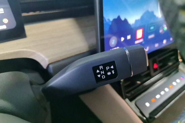 Used JETOUR Shanhai L6 2024 1.5TD DHT MAX Gear Lever