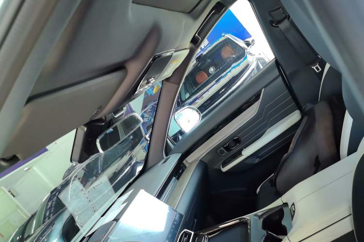 Used JETOUR Shanhai L6 2024 1.5TD DHT ULTRA Headliner