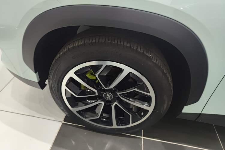 Used JETOUR Shanhai L6 2024 1.5TD DHT ULTRA Left Front Wheel Hub
