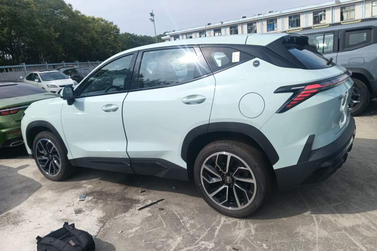 Used JETOUR Shanhai L6 2024 1.5TD DHT MAX Left Side