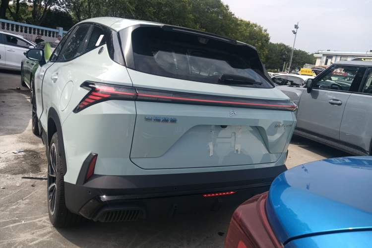 Used JETOUR Shanhai L6 2024 1.5TD DHT MAX Rear