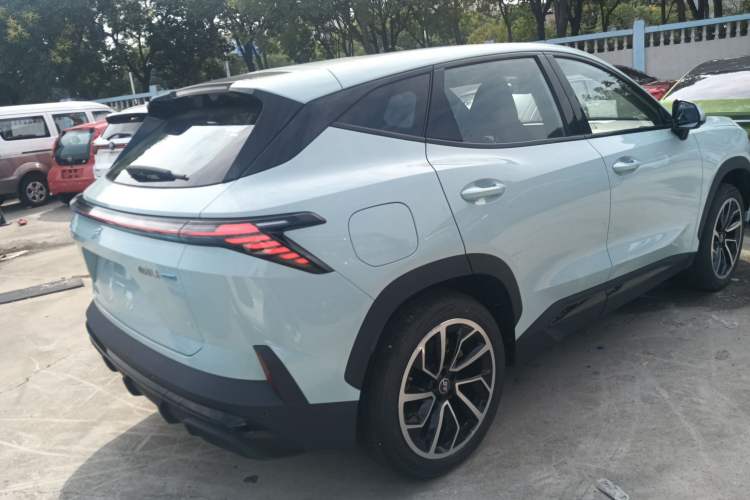 Used JETOUR Shanhai L6 2024 1.5TD DHT MAX Rear Right 45 Deg
