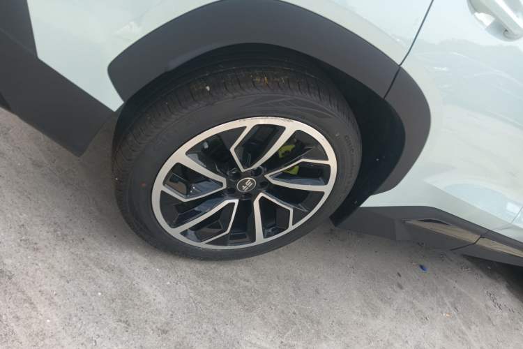 Used JETOUR Shanhai L6 2024 1.5TD DHT MAX Right Rear Wheel Hub