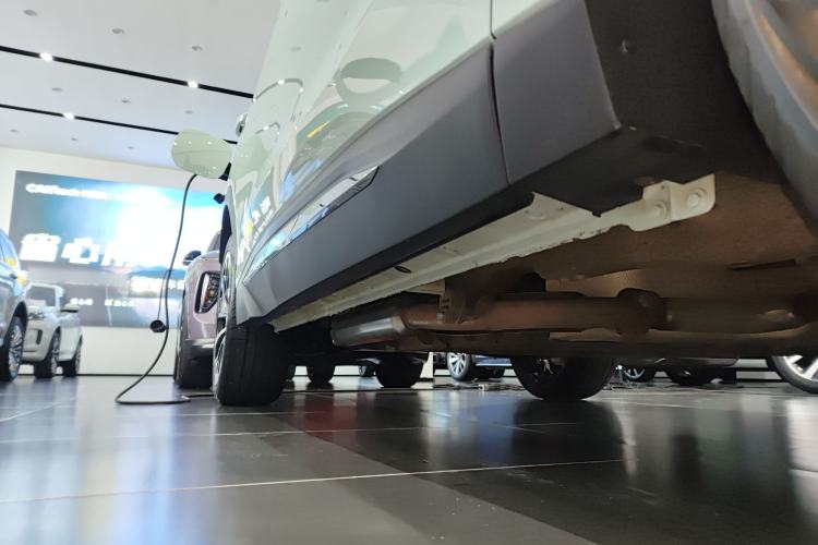 Used JETOUR Shanhai L6 2024 1.5TD DHT ULTRA Right Side Sill