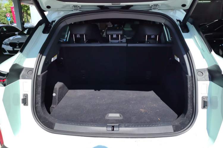 Used JETOUR Shanhai L6 2024 1.5TD DHT ULTRA Trunk